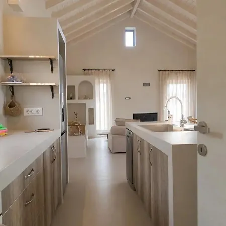 Villa Doto With Private Pool